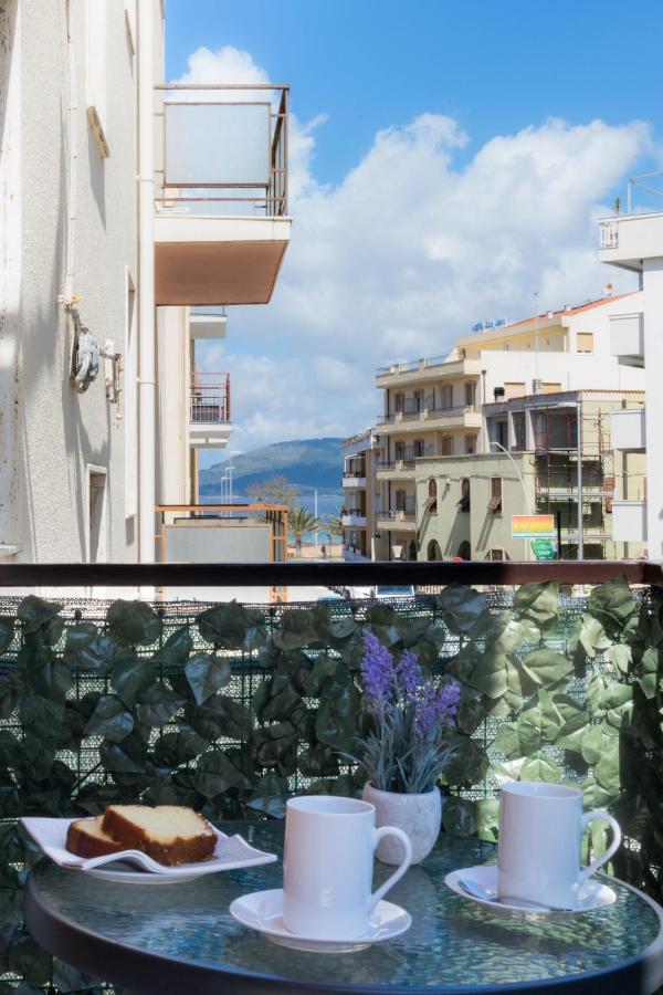 Passi Alterni Apartments Alghero Bagian luar foto