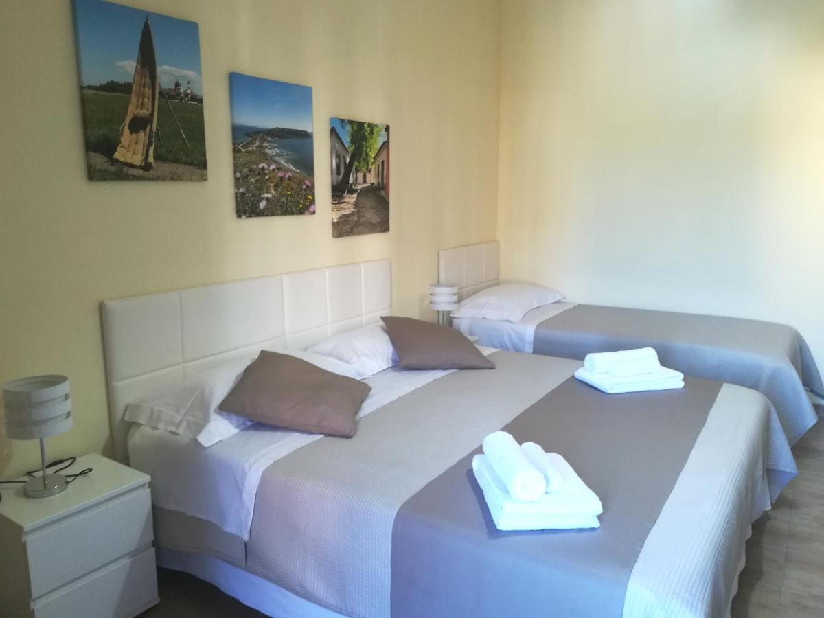 Passi Alterni Apartments Alghero Bagian luar foto
