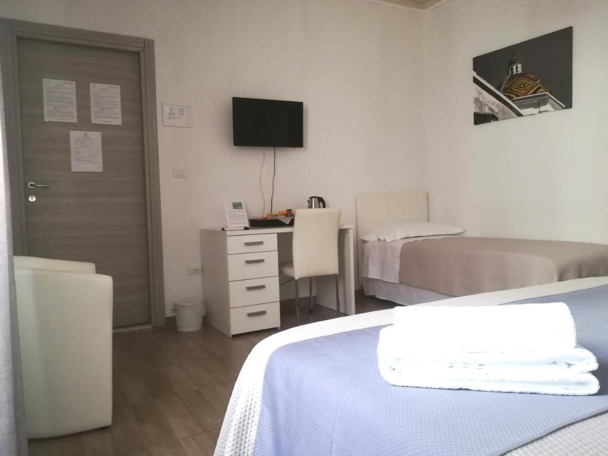 Passi Alterni Apartments Alghero Bagian luar foto