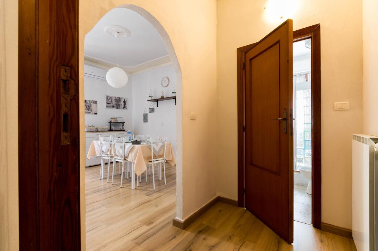 Passi Alterni Apartments Alghero Bagian luar foto